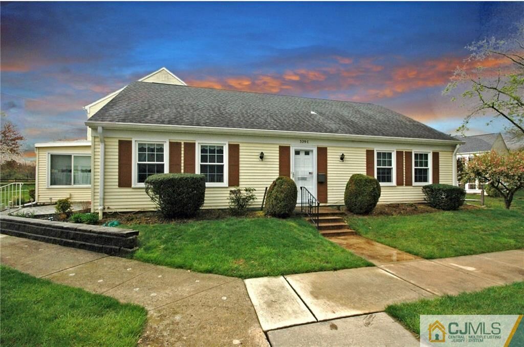 Property Photo: 329 Nantuckett Lane C NJ 08831