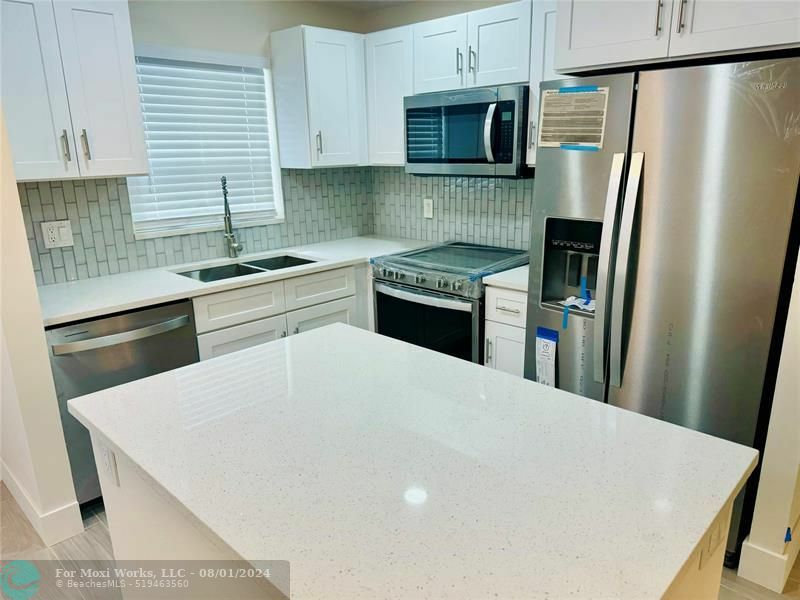 Property Photo:  805 W Oakland Park Blvd E5  FL 33311 