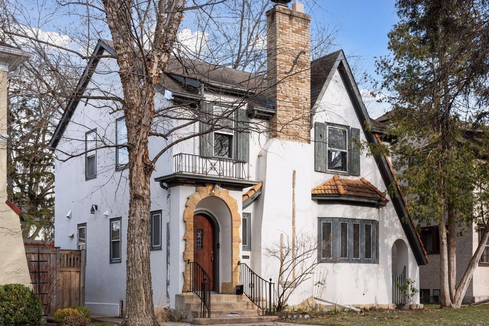 Property Photo: 5225 Abbott Avenue S MN 55410