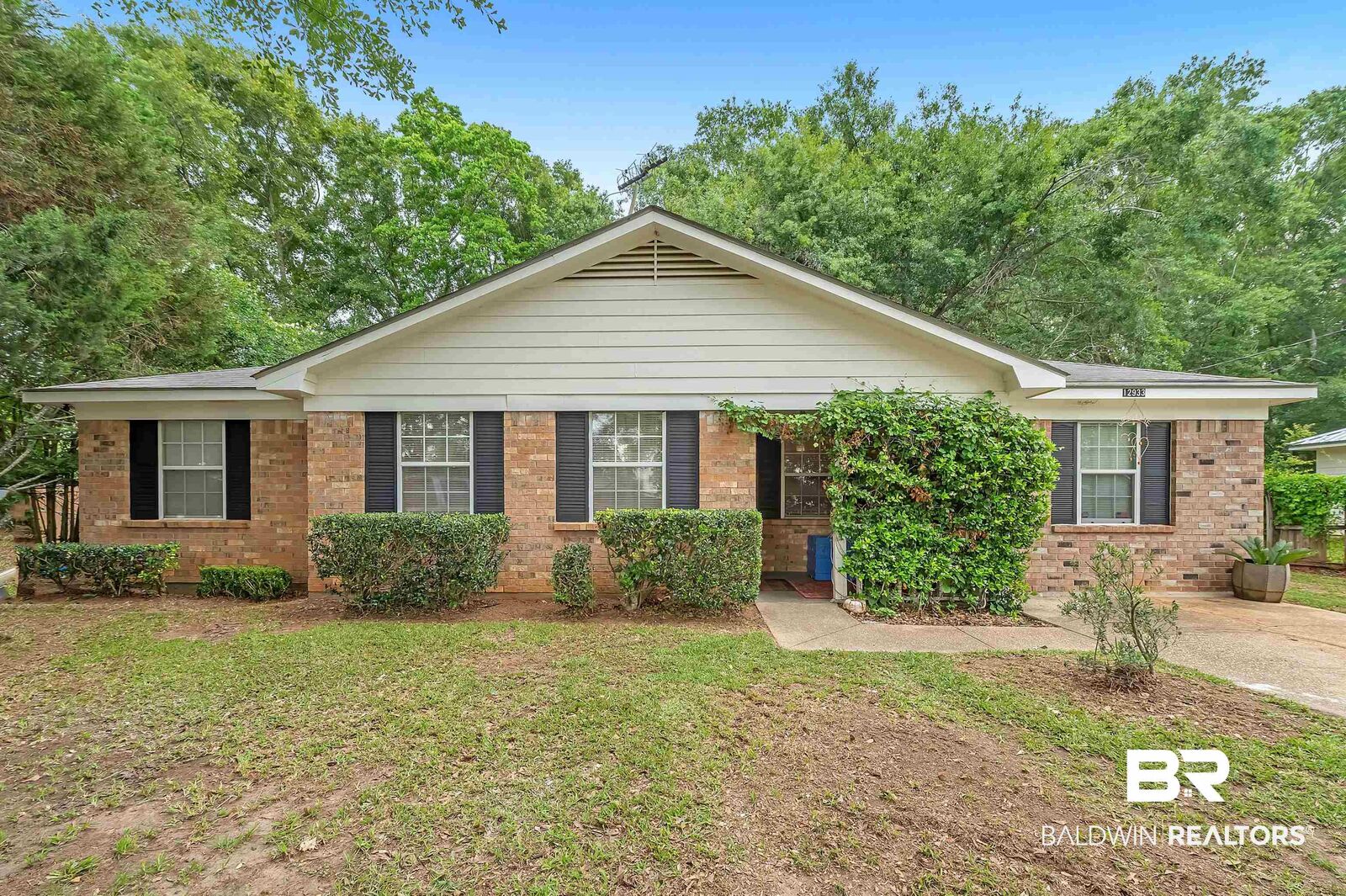 Property Photo:  12933 County Road 24  AL 36580 