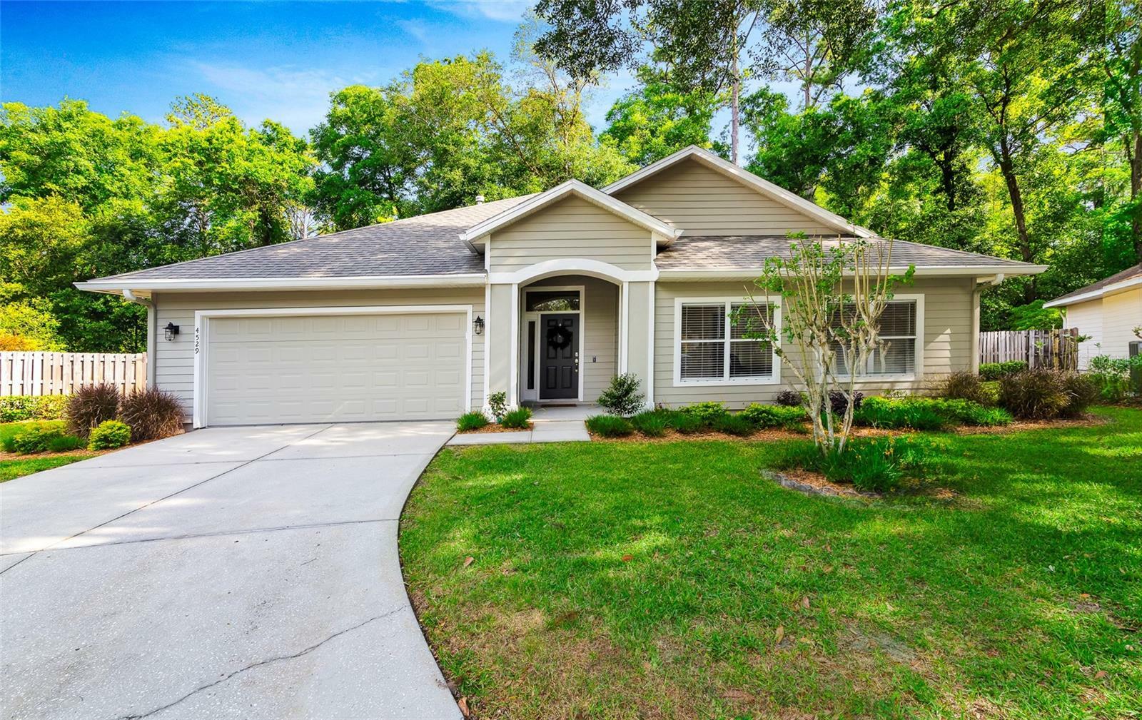 Property Photo: 4529 NW 34th Terrace FL 32605