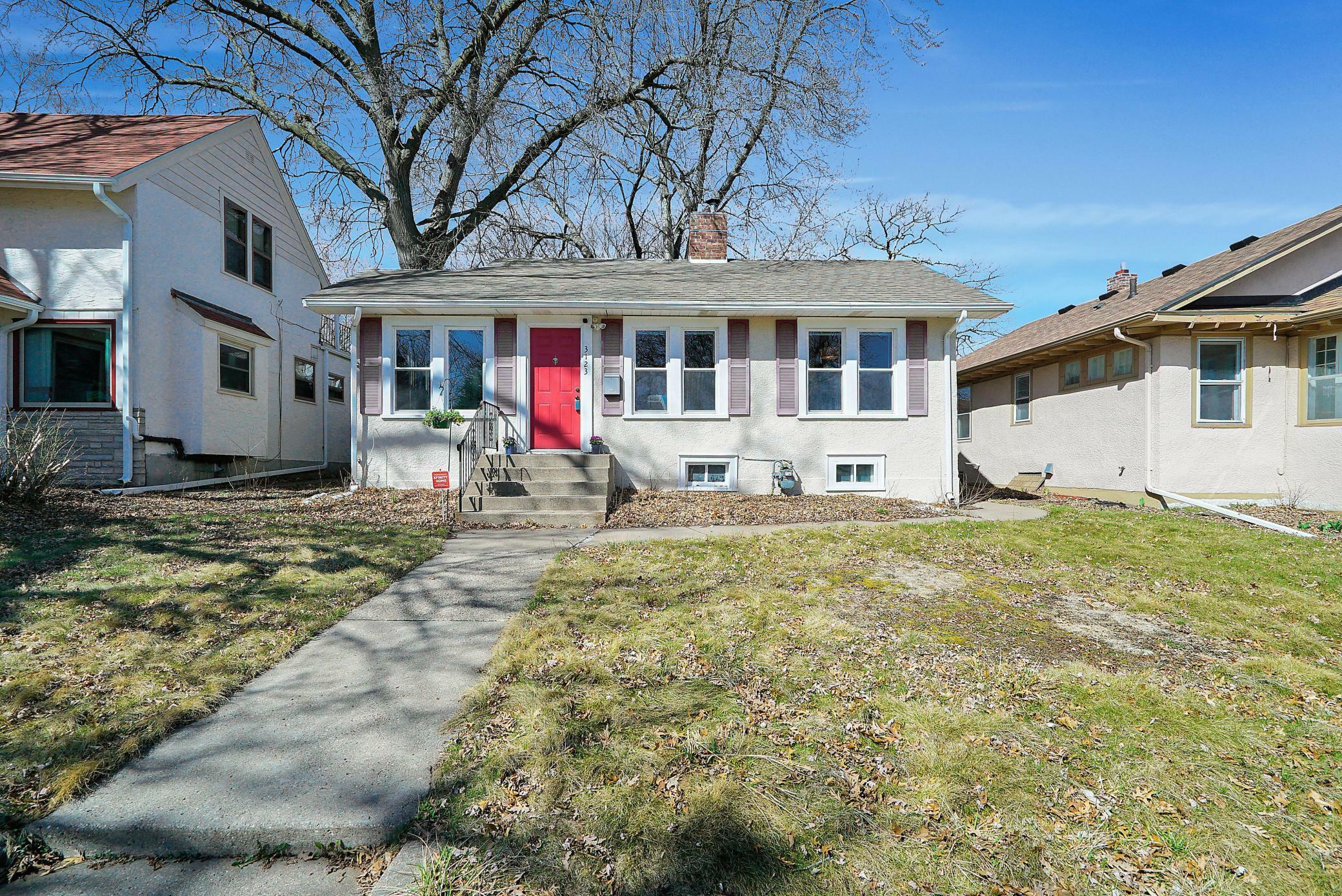 Property Photo:  3123 Irving Avenue N  MN 55411 