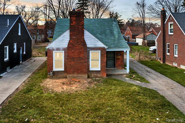 Property Photo:  11427 Wayburn Street  MI 48224 