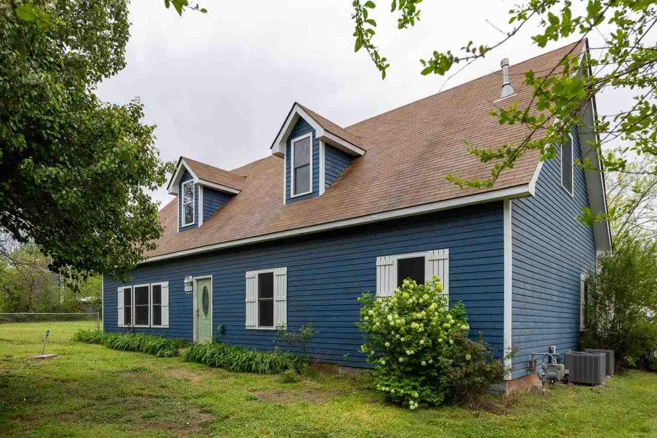 Property Photo: 201 Chestnut OK 74832