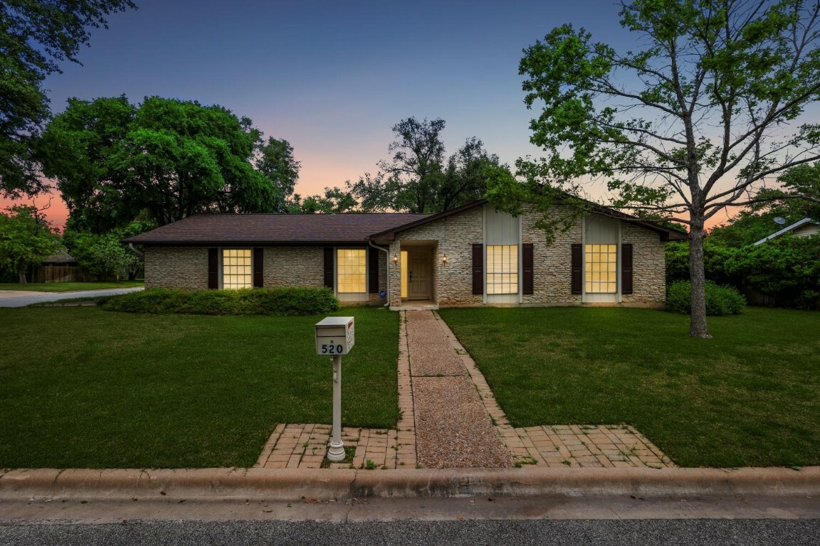 Property Photo:  520 Weddington Drive  TX 78664 