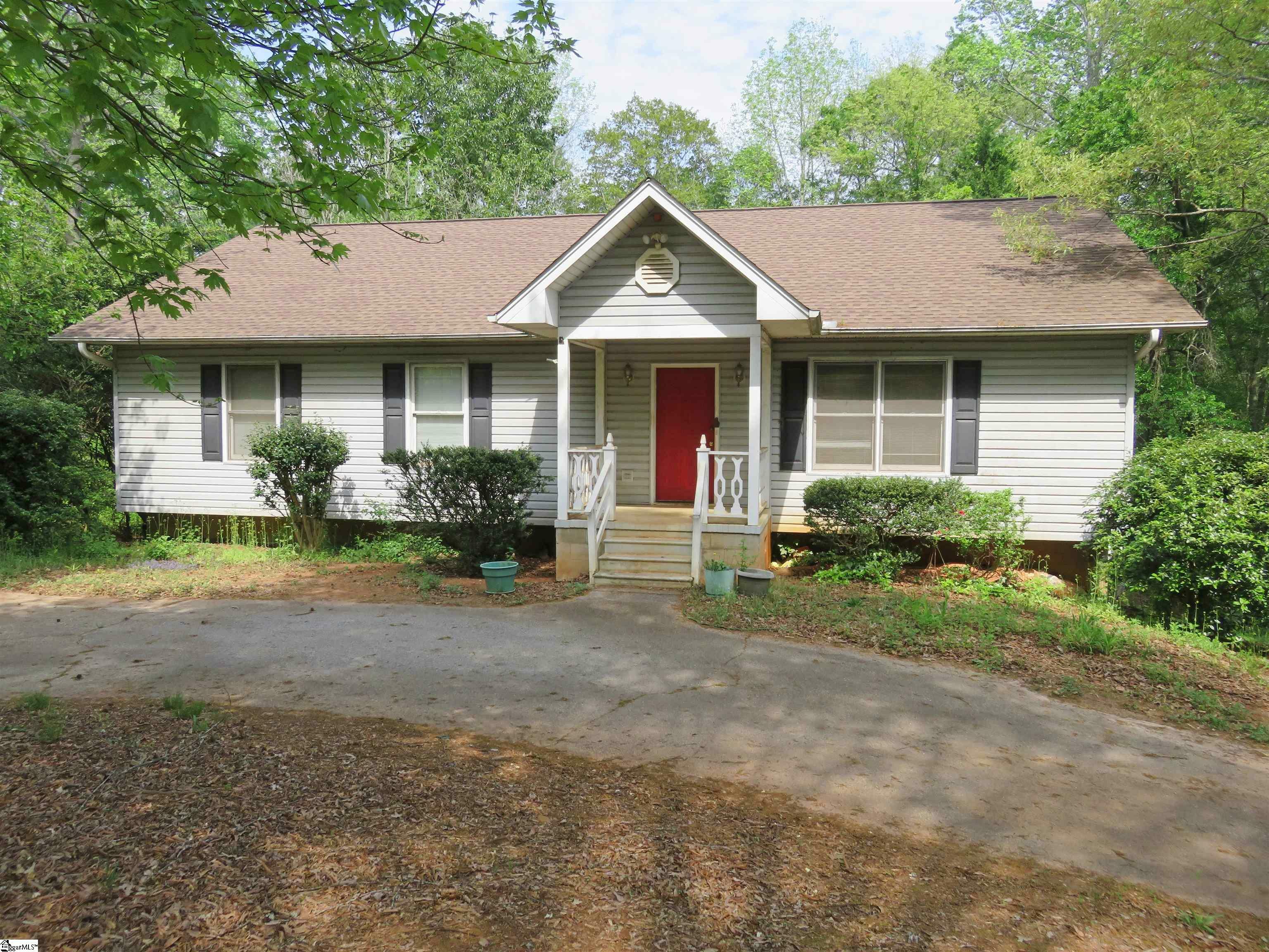 Property Photo:  11 Pine Ridge Drive  SC 29605 