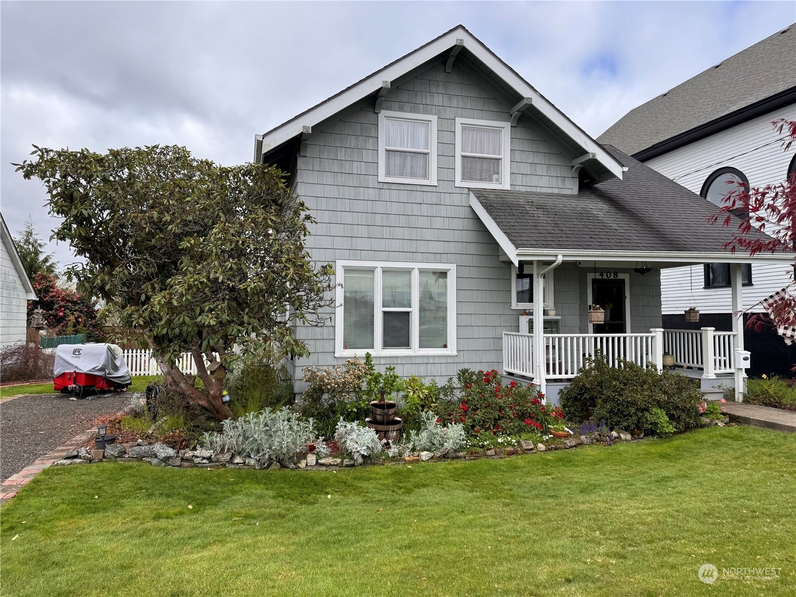 Property Photo:  408 J Street  WA 98550 