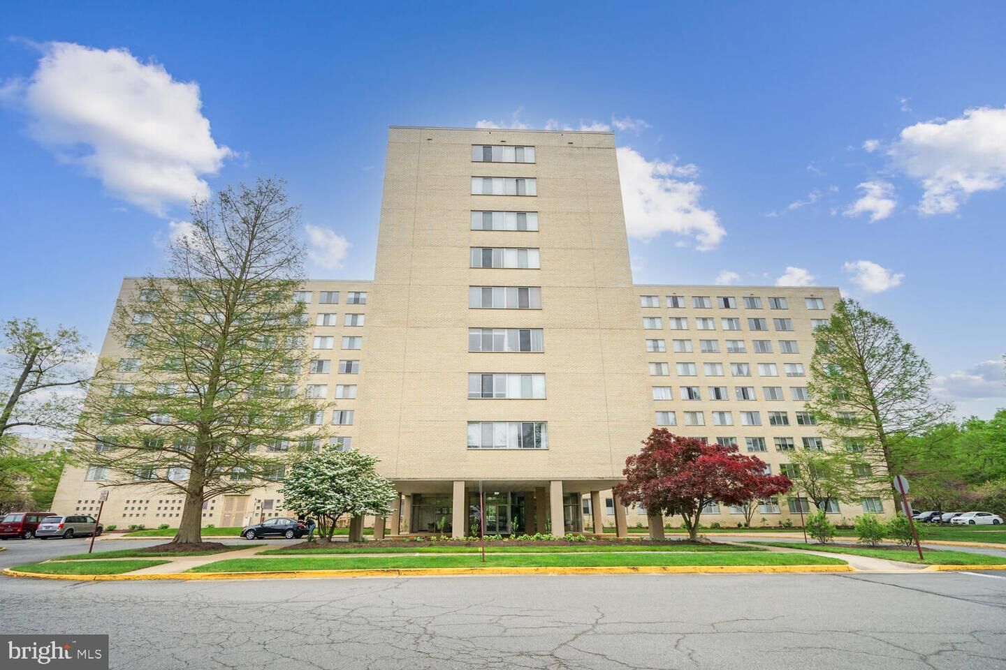 Property Photo:  6641 Wakefield Drive 720  VA 22307 