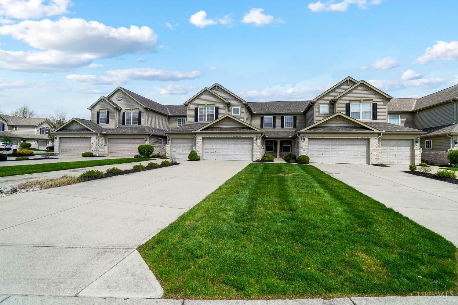 Property Photo: 4542 English Oak Court OH 45040