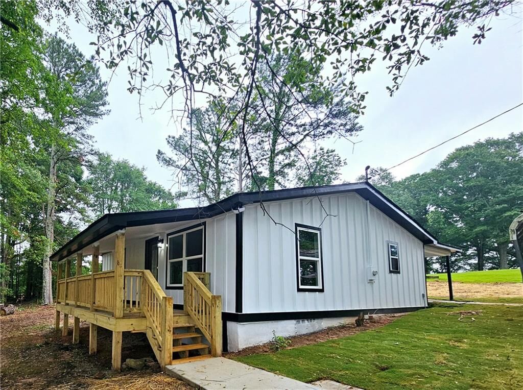 Property Photo:  338 Lagree Duck Road  GA 30517 