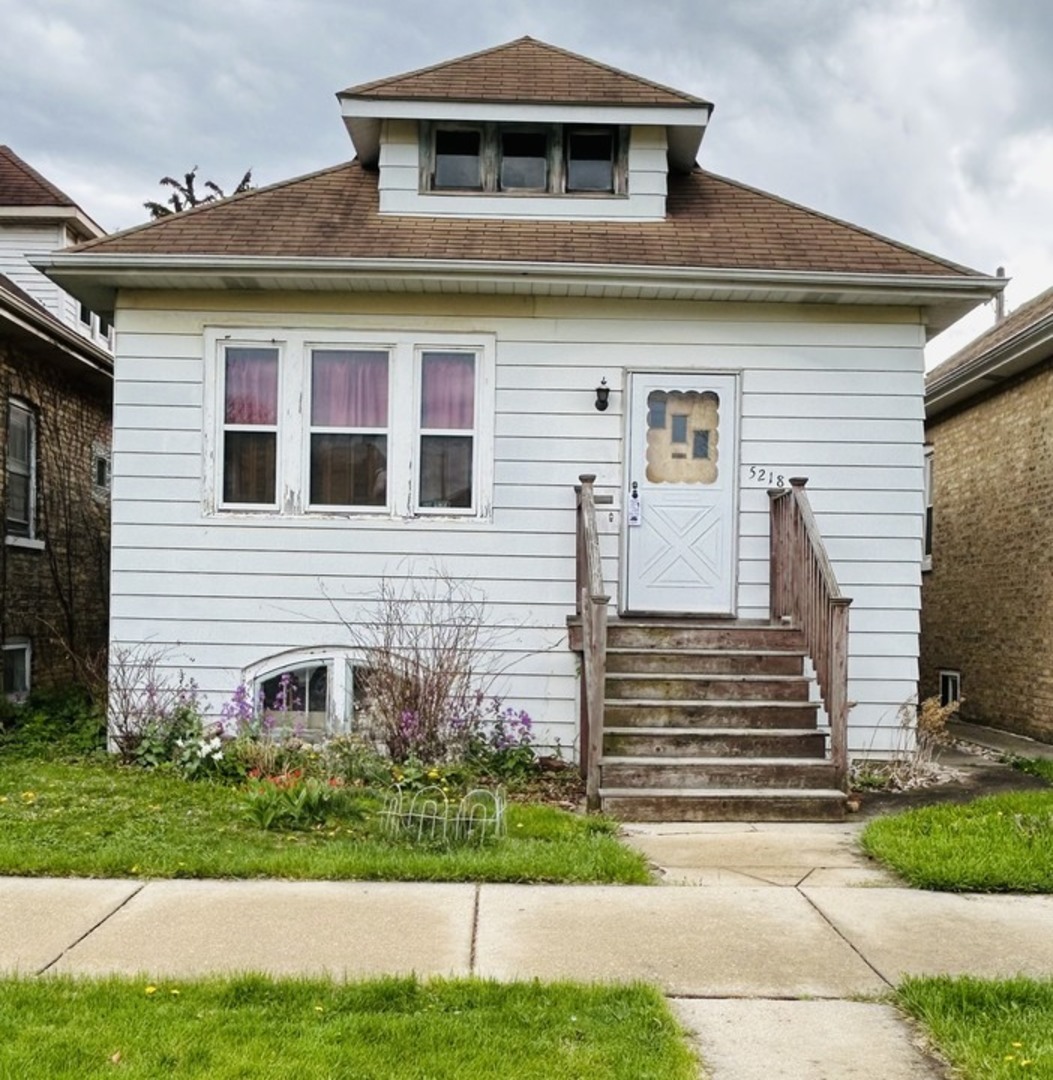 Property Photo: 5218 N Liano Avenue IL 60630