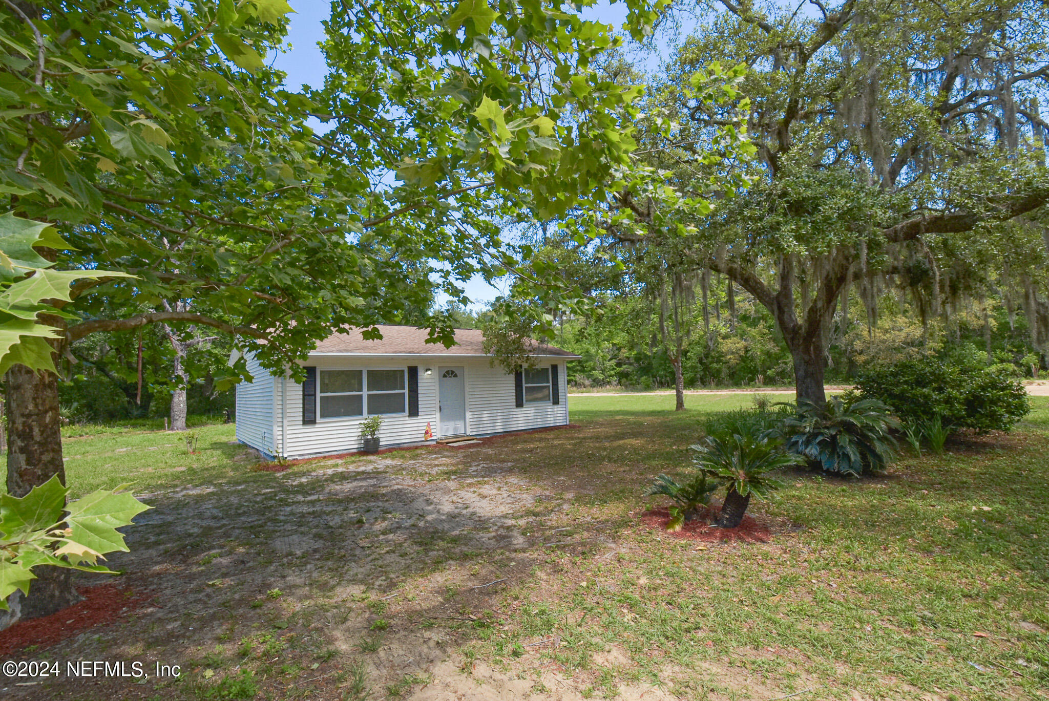 Property Photo:  100 Ada Street  FL 32148 