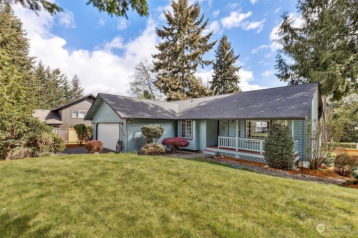 Property Photo: 7025 E Dakota Street WA 98366