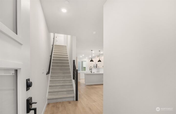 Property Photo:  2117 N 148th Street D  WA 98133 