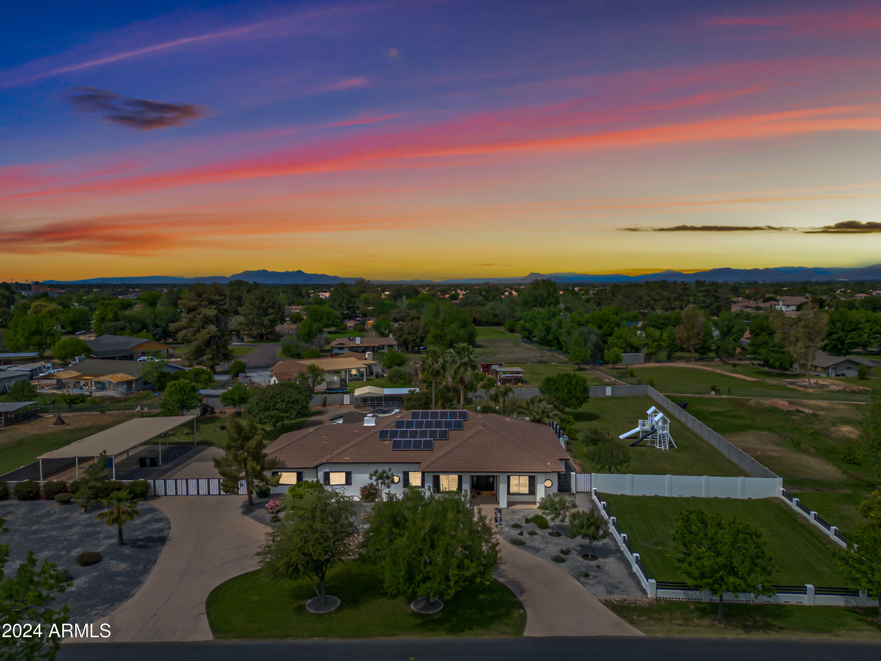 Property Photo:  715 S Cactus Wren Street  AZ 85296 