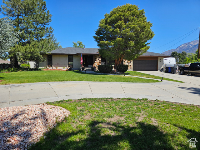 Property Photo:  2079 E Creek Rd S  UT 84093 