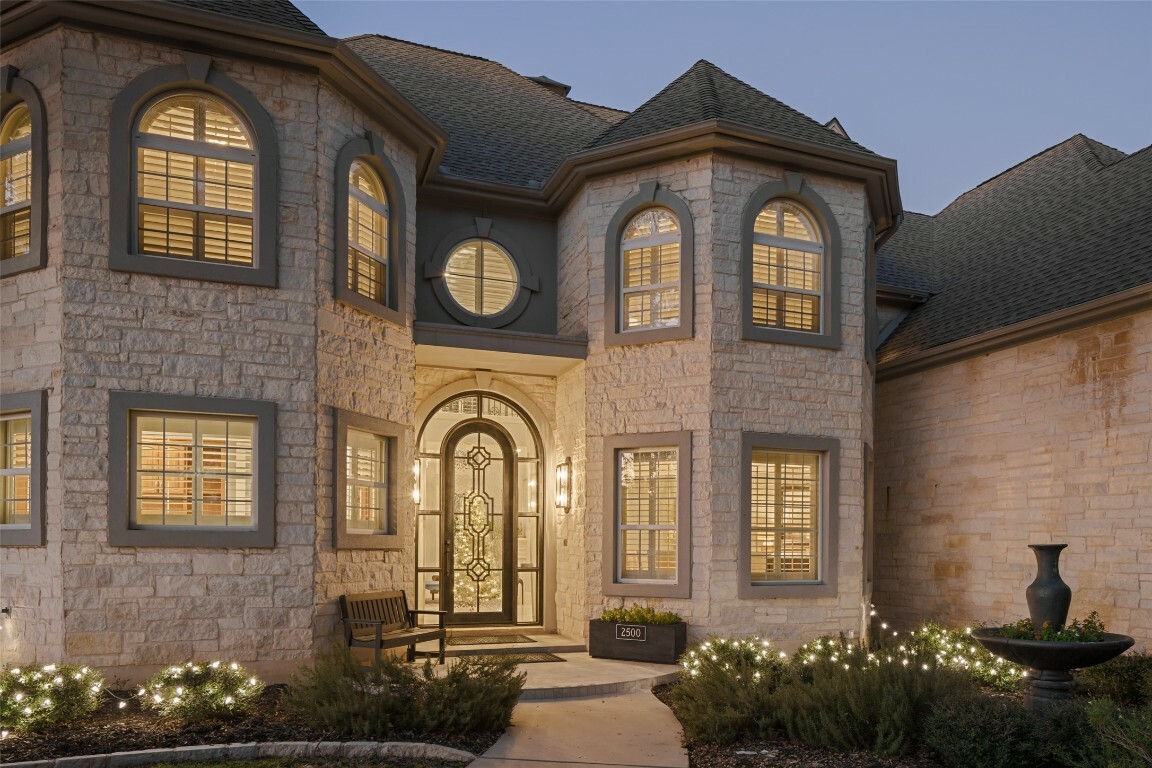 Property Photo:  2500 Summit Ridge Drive  TX 78666 