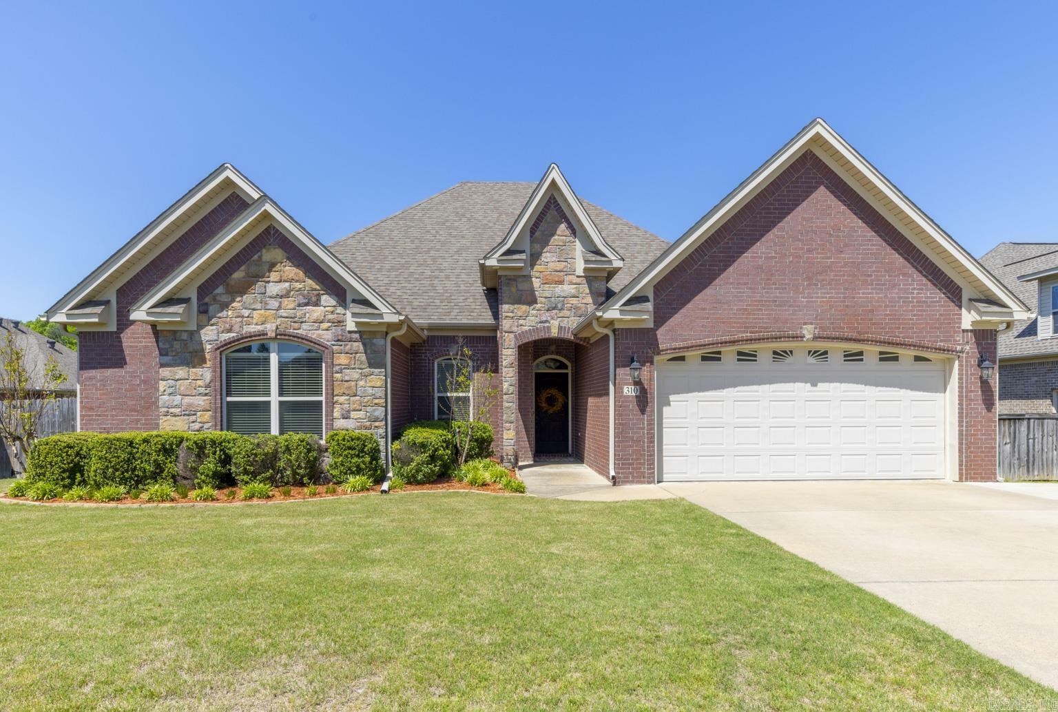 Property Photo:  310 Creekside Cove  AR 72022 