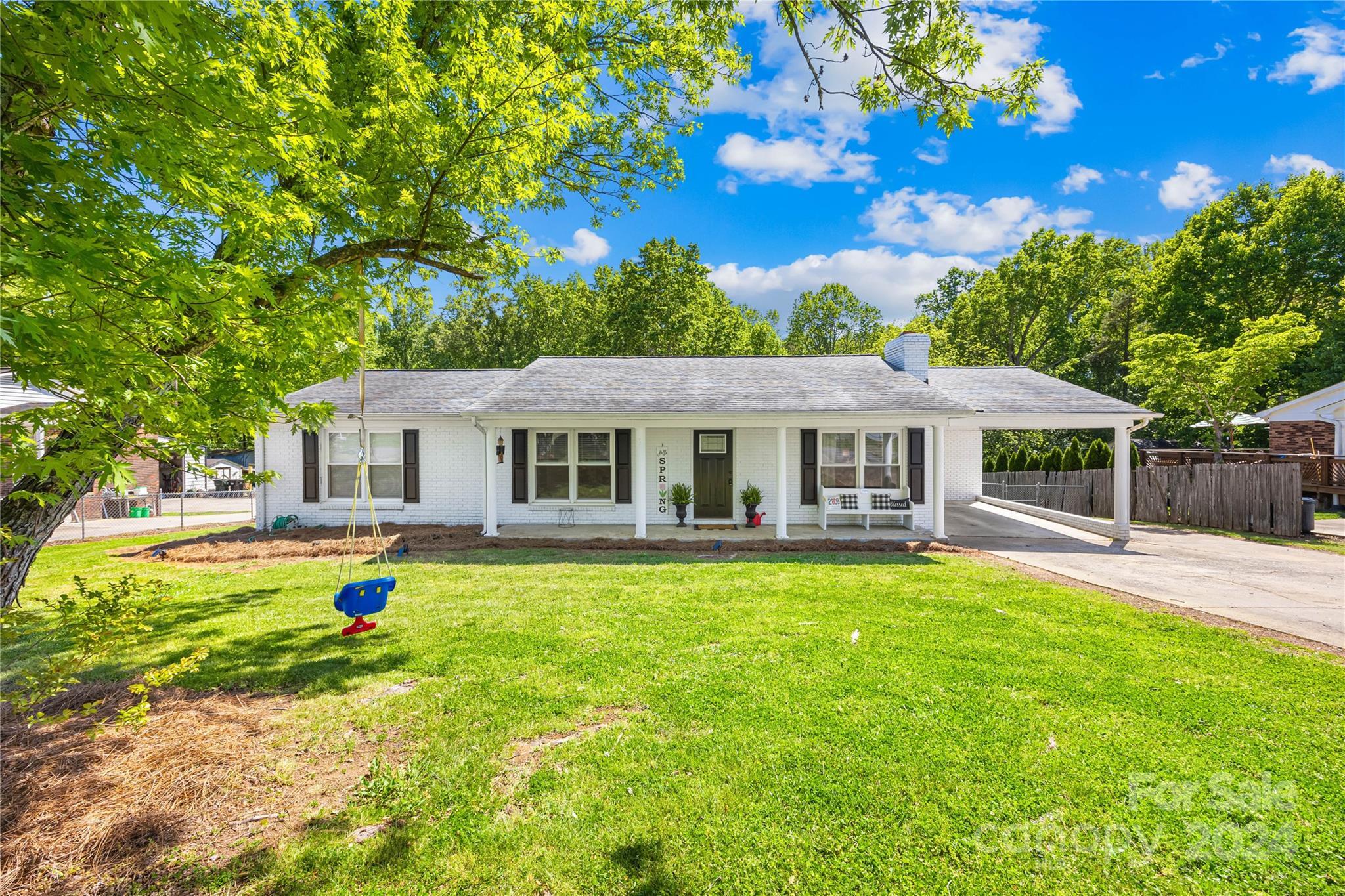 Property Photo:  114 Robinson Road  NC 28086 