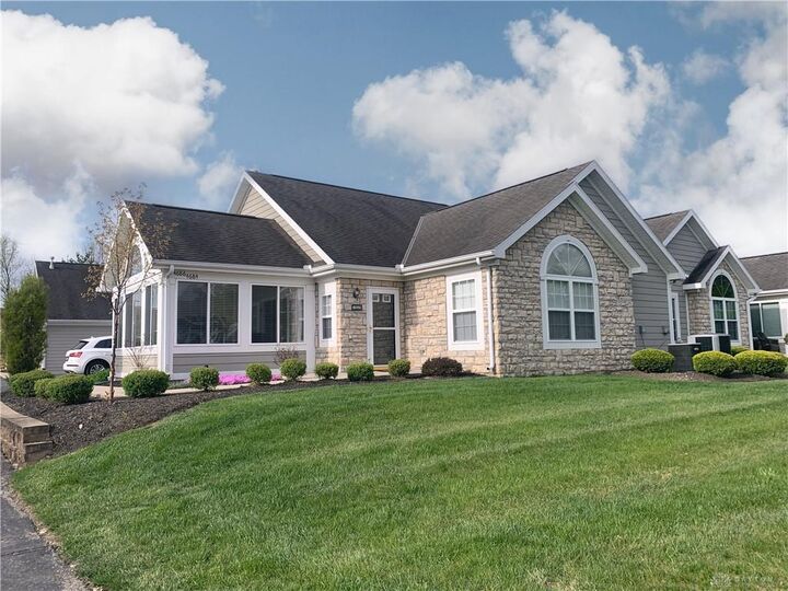 4686 Cobblestone Drive  Tipp City OH 45371 photo