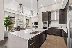 Property Photo: 40 12th Street NE 1504 GA 30309