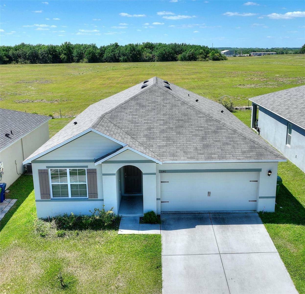 Property Photo:  1040 Cambridge Drive  FL 33881 