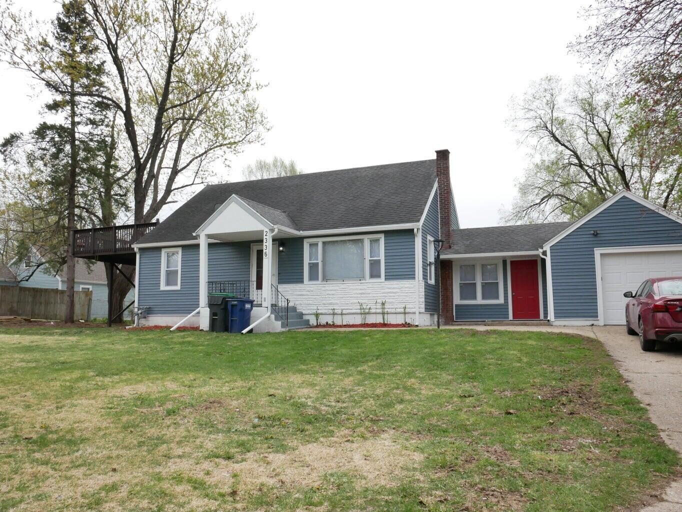 Property Photo:  2336 W Forest Ave  WI 53511 