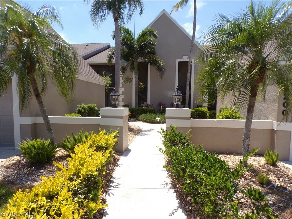 Property Photo:  16200 Kelly Cove Drive 215  FL 33908 