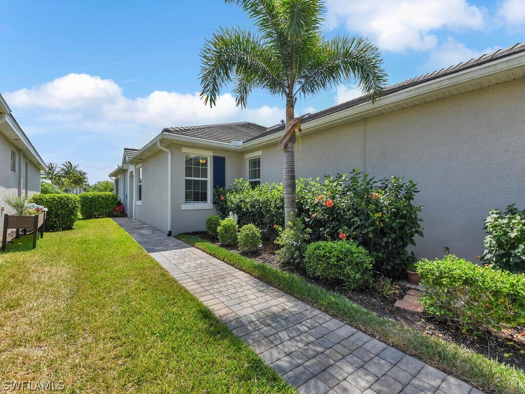 Property Photo:  4163 Bisque Lane  FL 33916 