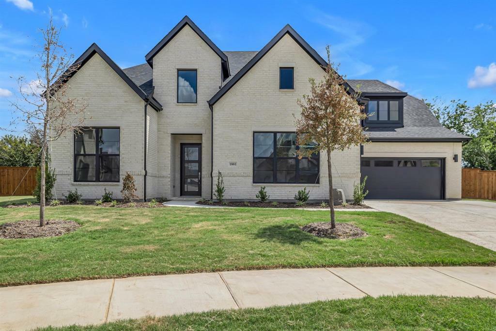 Property Photo:  1801 Eastwood Court  TX 76063 