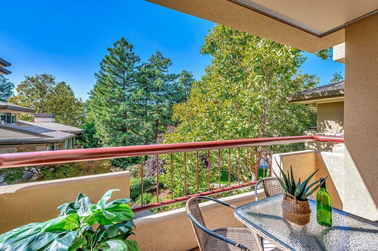 Property Photo:  600 Deer Valley Road 2H  CA 94903 