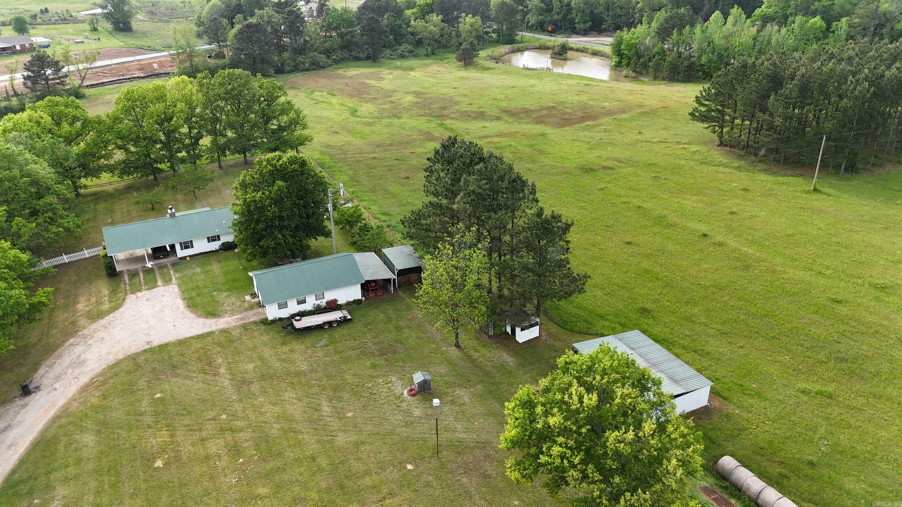 Property Photo:  2166 Thomas Loop  AR 71929 