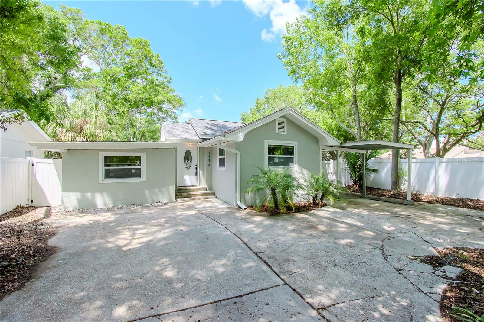 Property Photo:  1736 N Betty Lane  FL 33755 