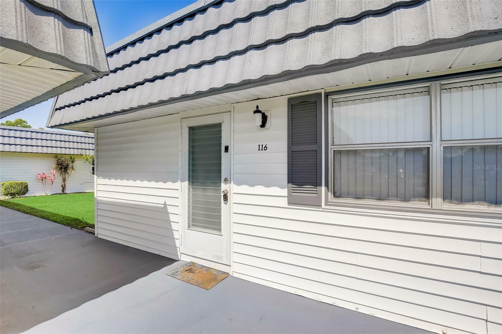Property Photo: 205 Andover Place N 116 FL 33573