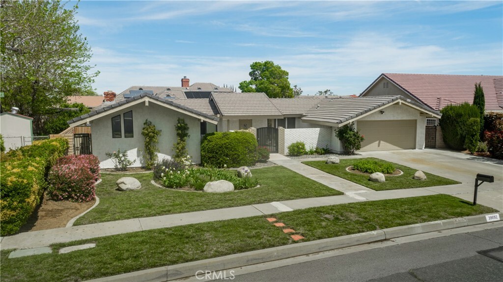 Property Photo: 39692 Makin Avenue CA 93551