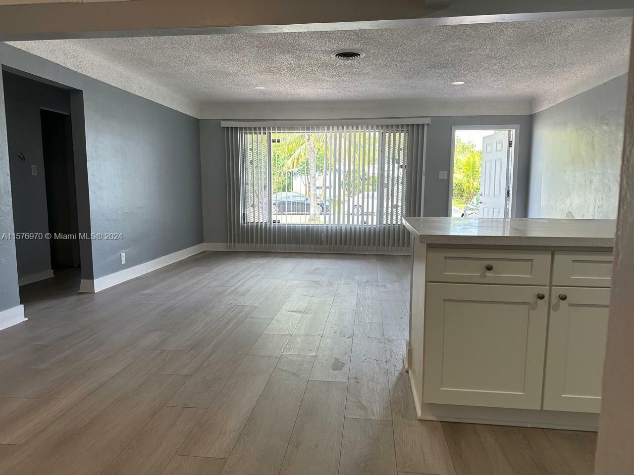 Property Photo:  1620 NW 25th Ter 1  FL 33311 