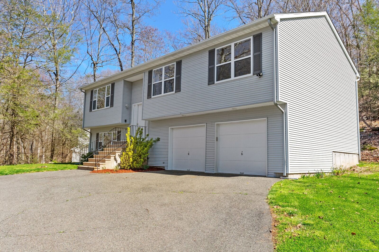 Property Photo:  156 Newgate Road  CT 06478 