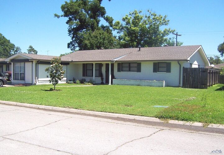 221 El Paso Boulevard  Houma LA 70360 photo