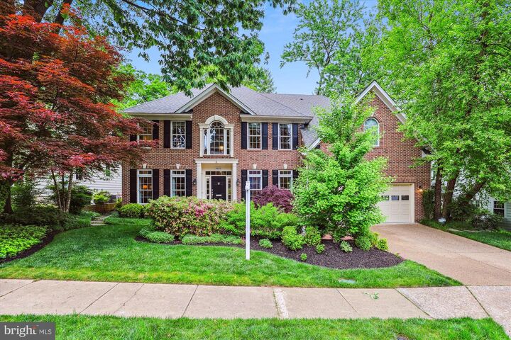 4043 35th Street N  Arlington VA 22207 photo