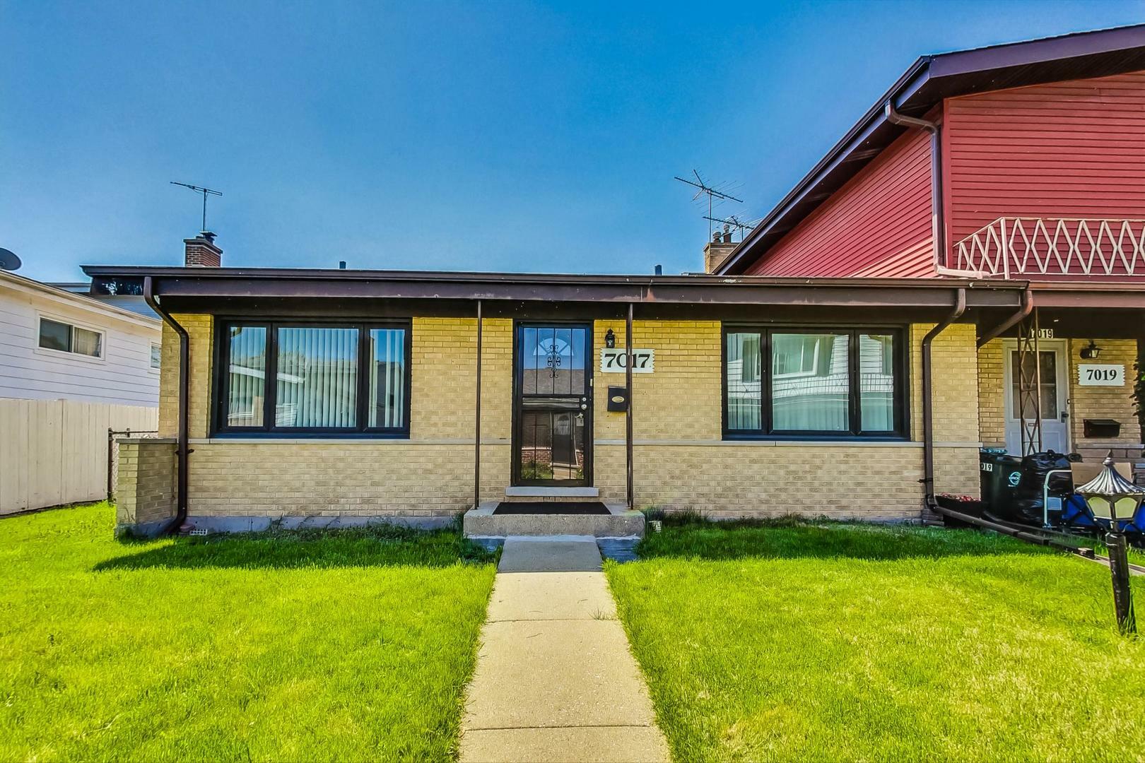 Property Photo: 7017 W Carol Avenue IL 60714