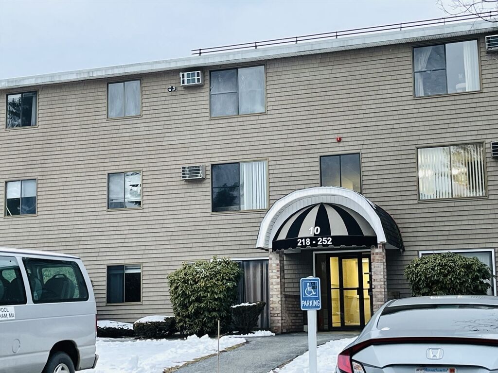 Property Photo: 440 North St 248 MA 01830