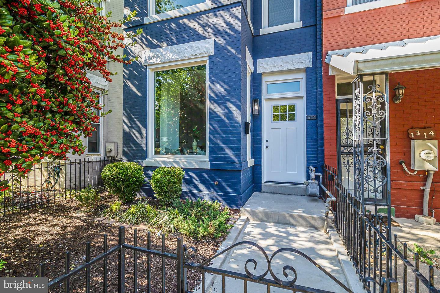 Property Photo:  1312 E Street NE  DC 20002 
