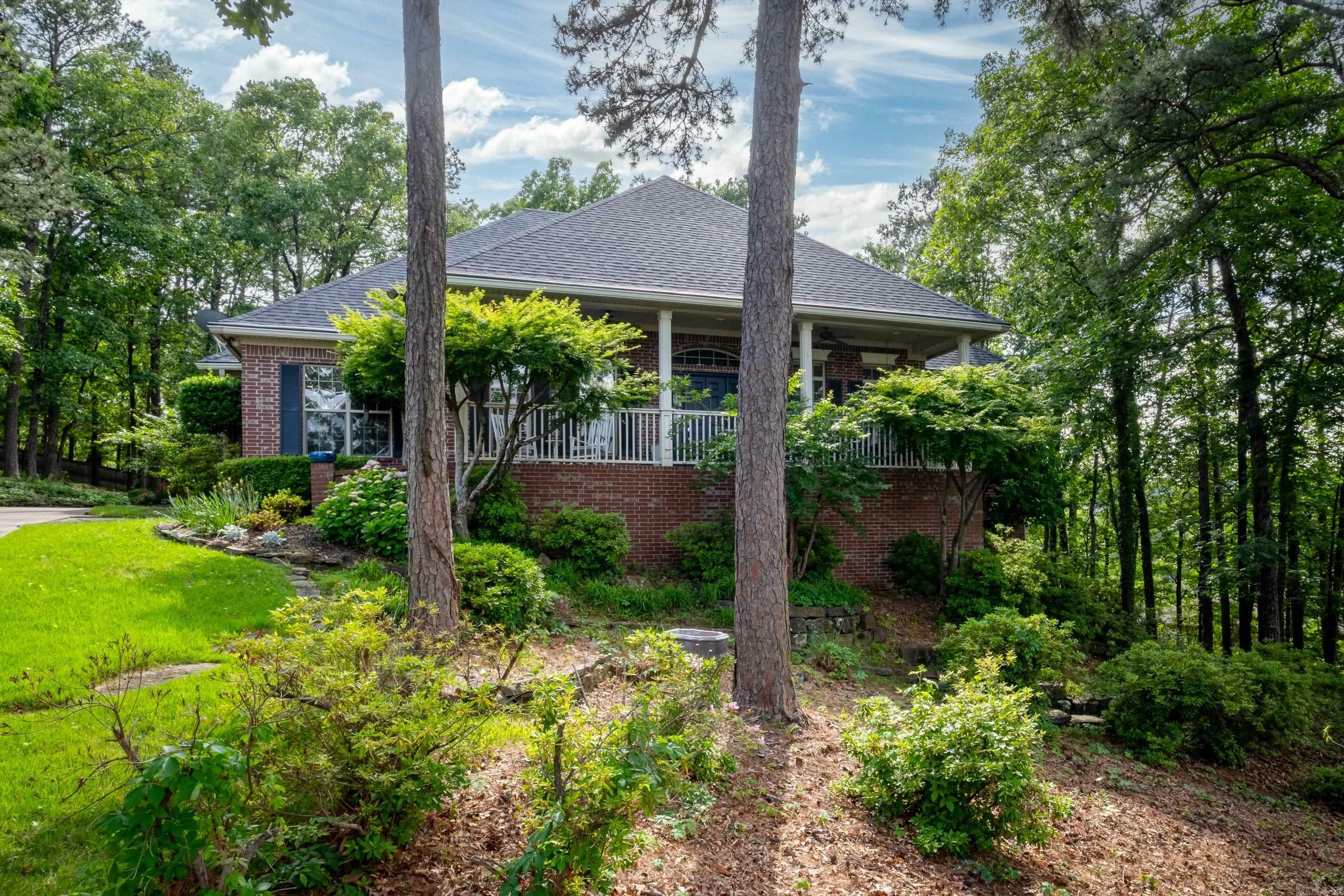 Property Photo:  2606 Valley Park Drive  AR 72212 