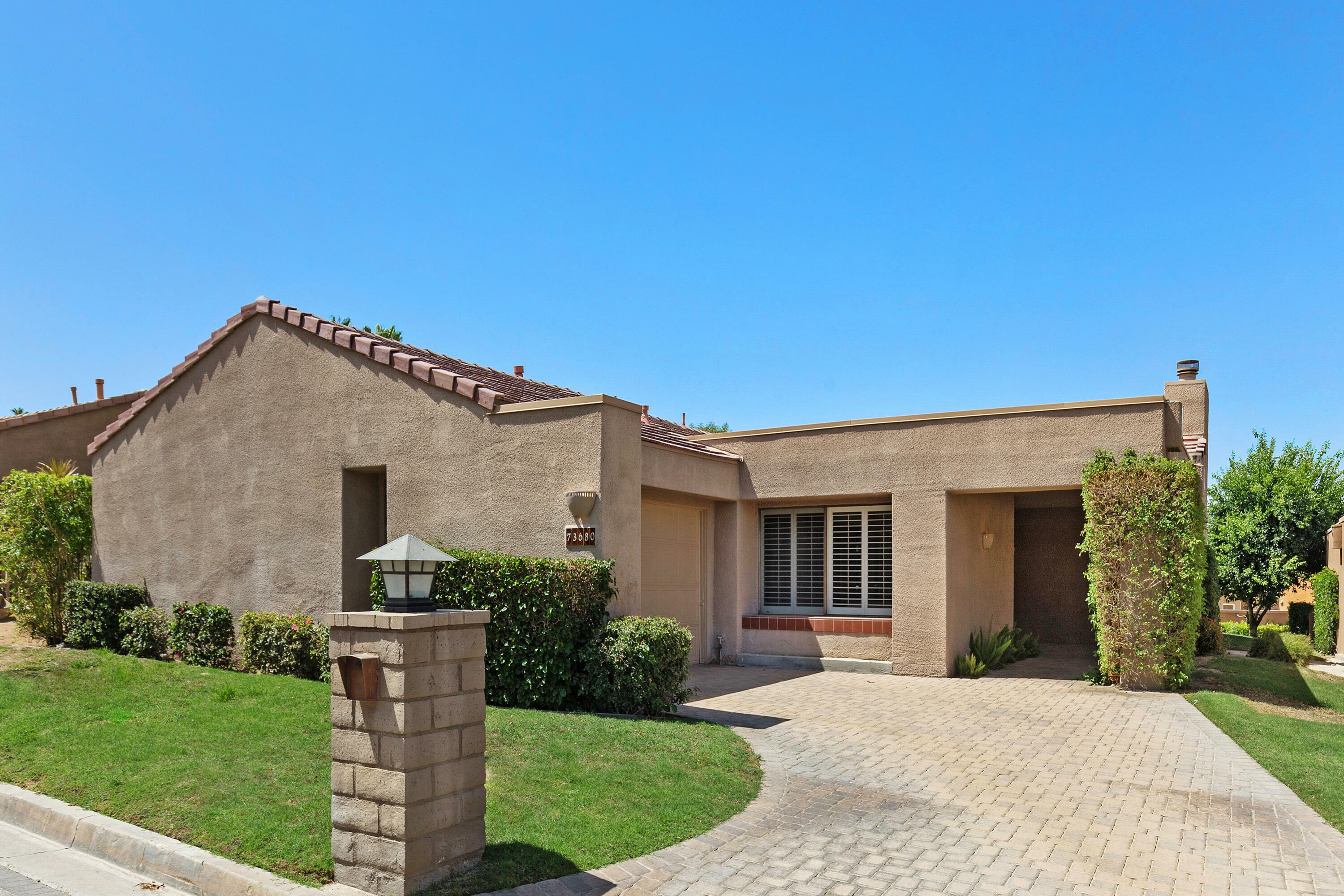 Property Photo:  73680 Irontree Drive  CA 92260 