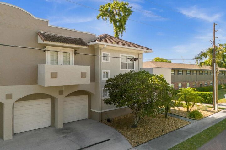 Property Photo:  875 Miles Avenue 4  FL 32789 