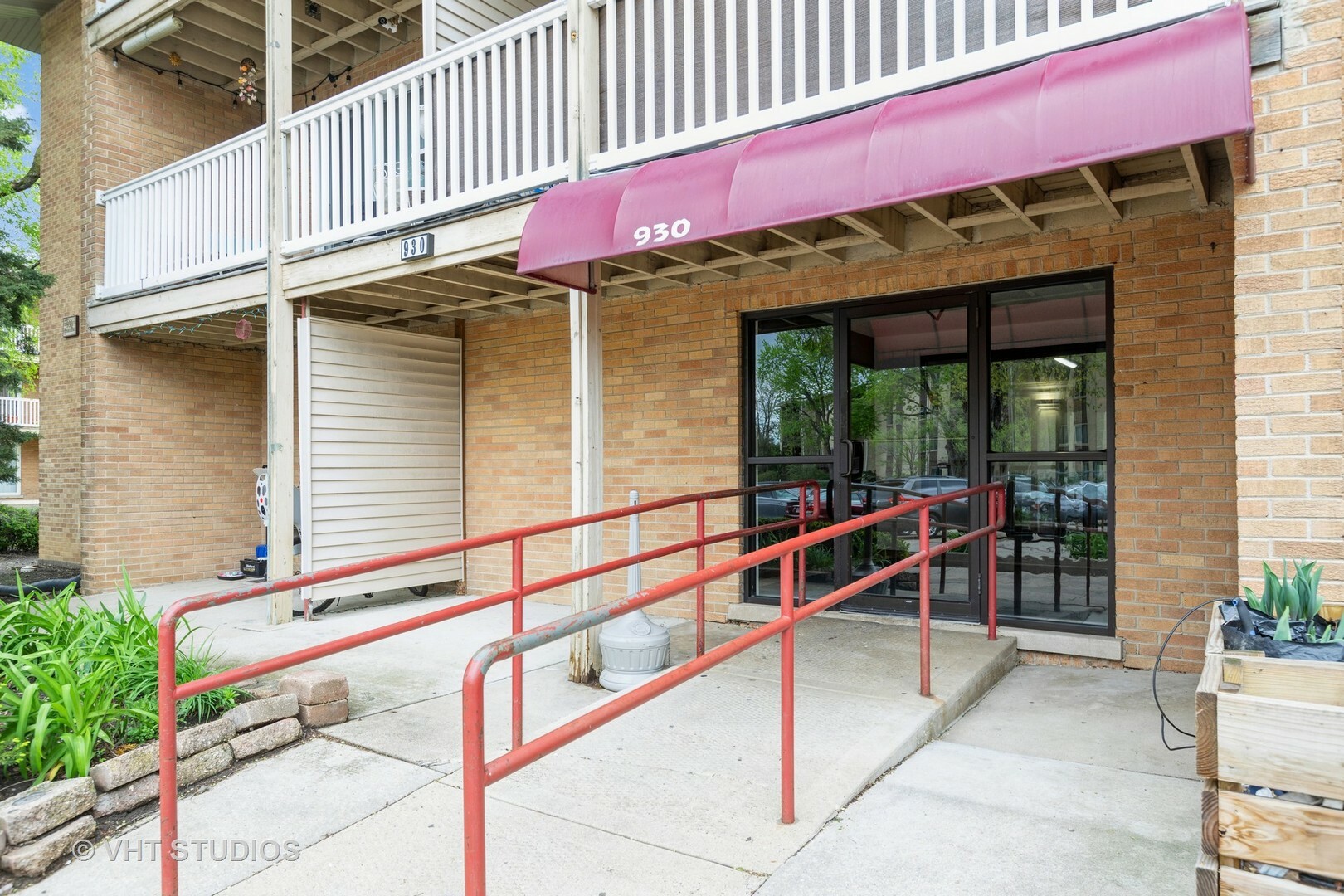 Property Photo:  930 Beau Drive 108  IL 60016 