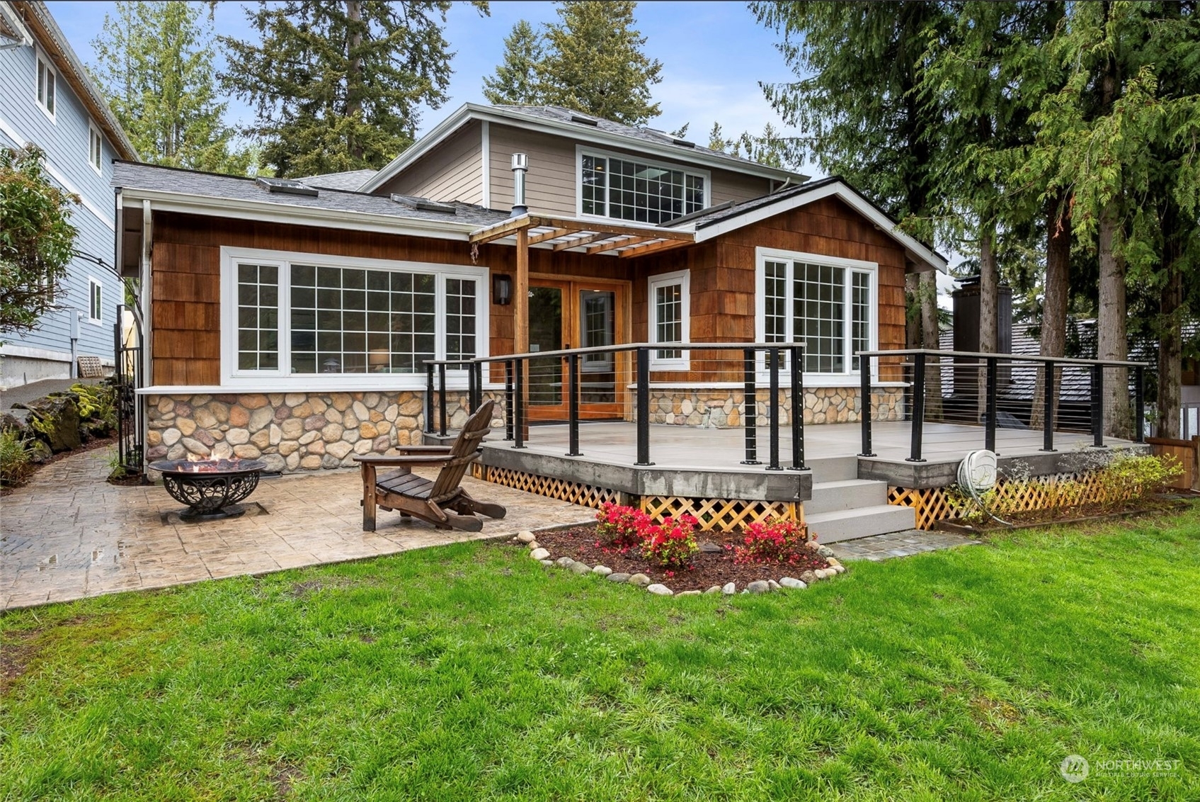 Property Photo:  25612 Lake Wilderness Lane S  WA 98038 