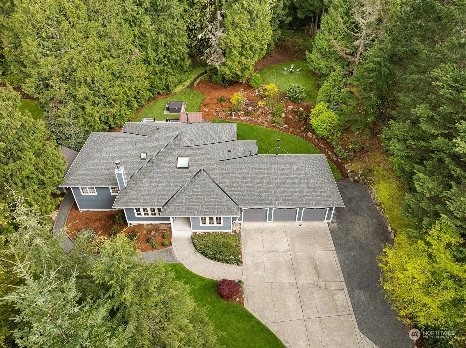 Property Photo:  14608 255th Lane SE  WA 98027 