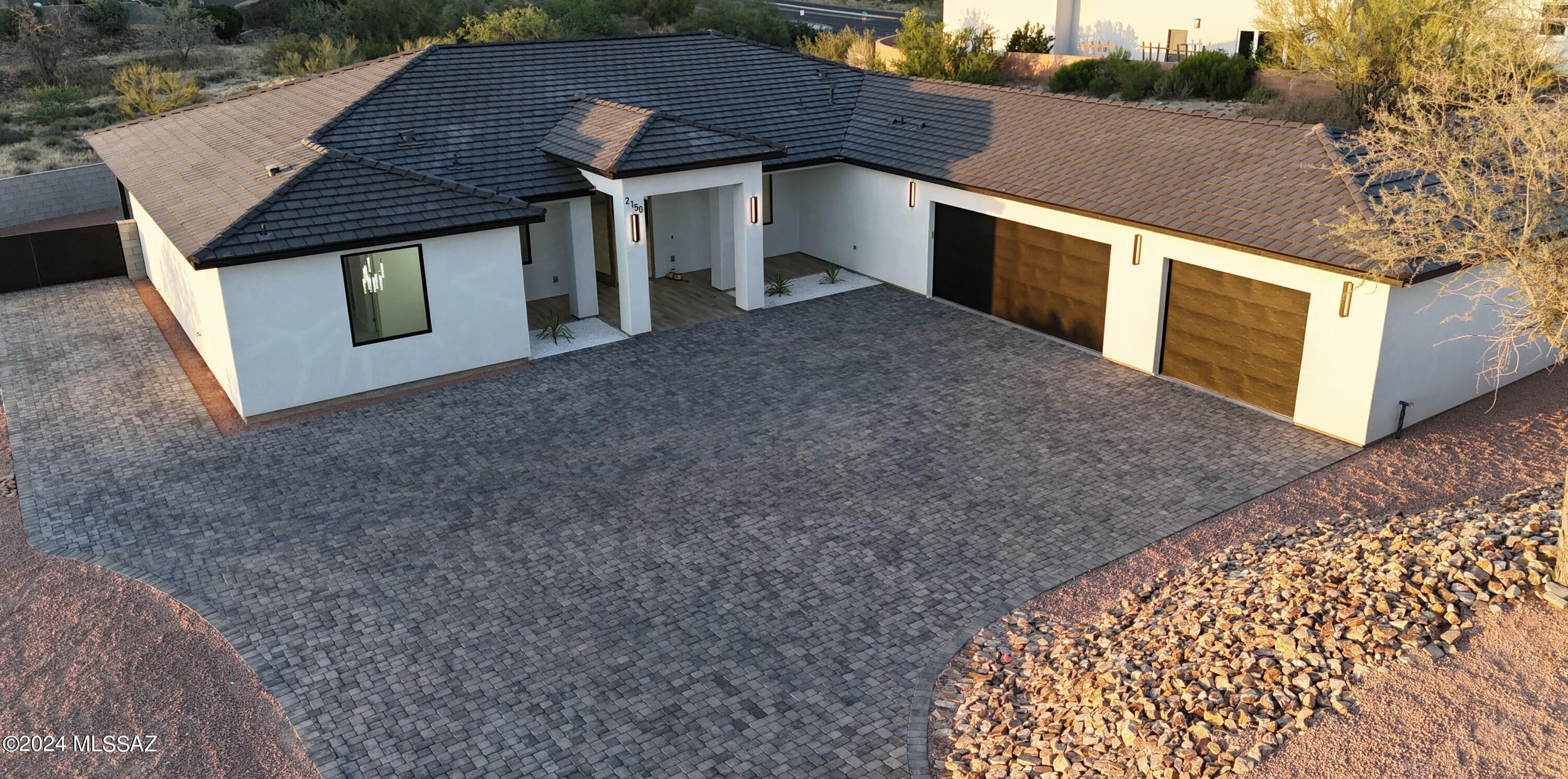 Property Photo:  2150 W Owls Peak Place  AZ 85742 