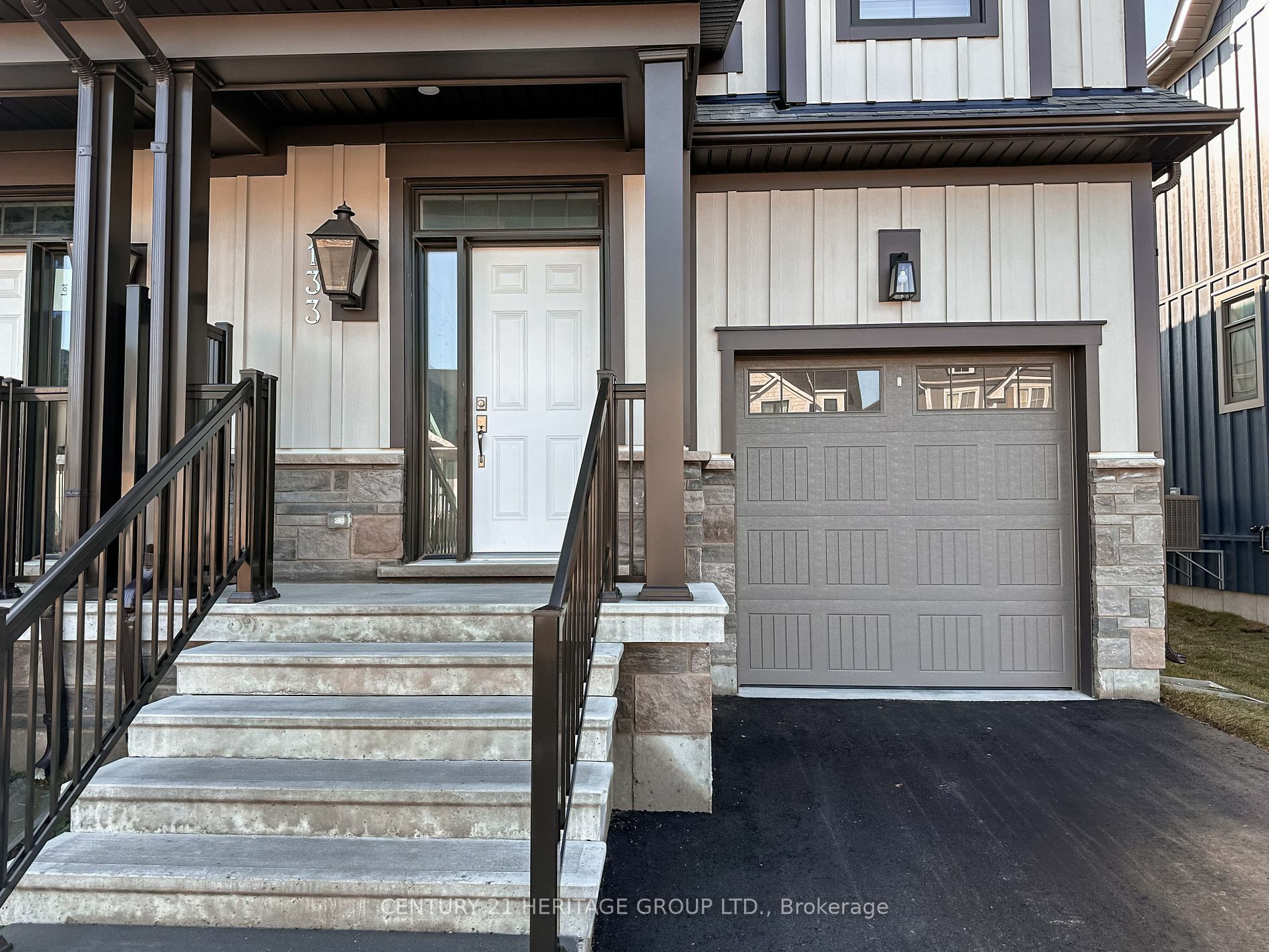 Property Photo:  133 Black Willow Cres  ON L9Y 5L7 